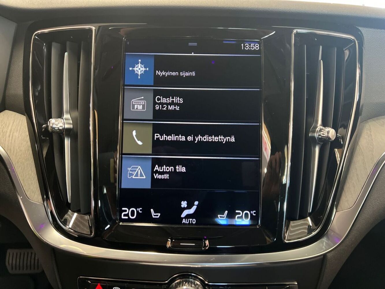 Volvo V60 vaihtoauto