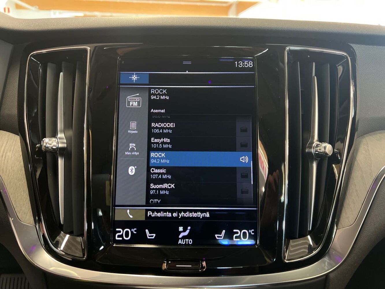 Volvo V60 vaihtoauto