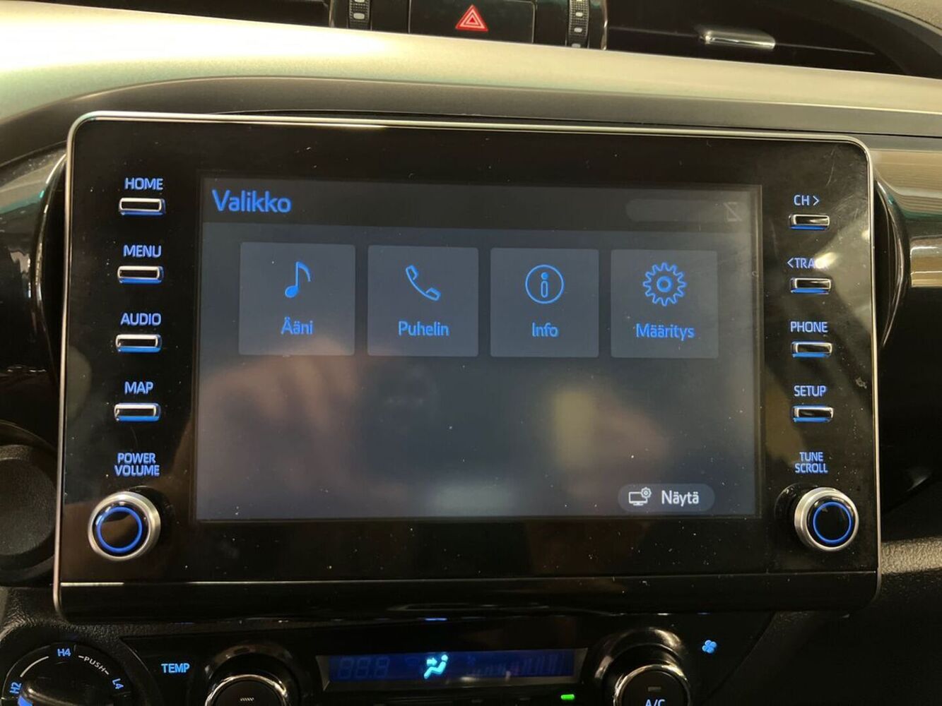 Toyota Hilux vaihtoauto