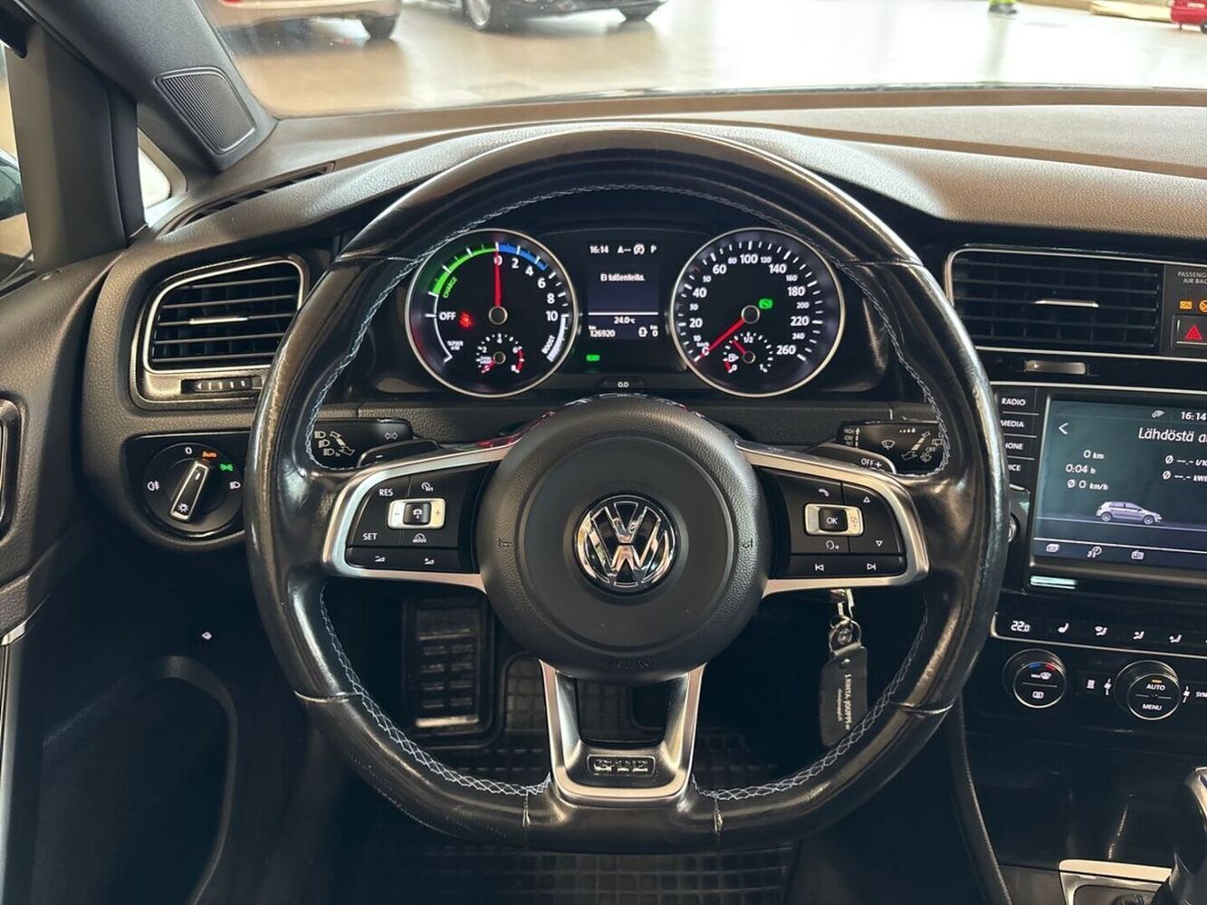 Volkswagen Golf vaihtoauto