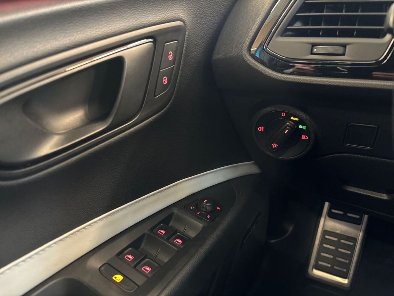 SEAT Leon ST vaihtoauto