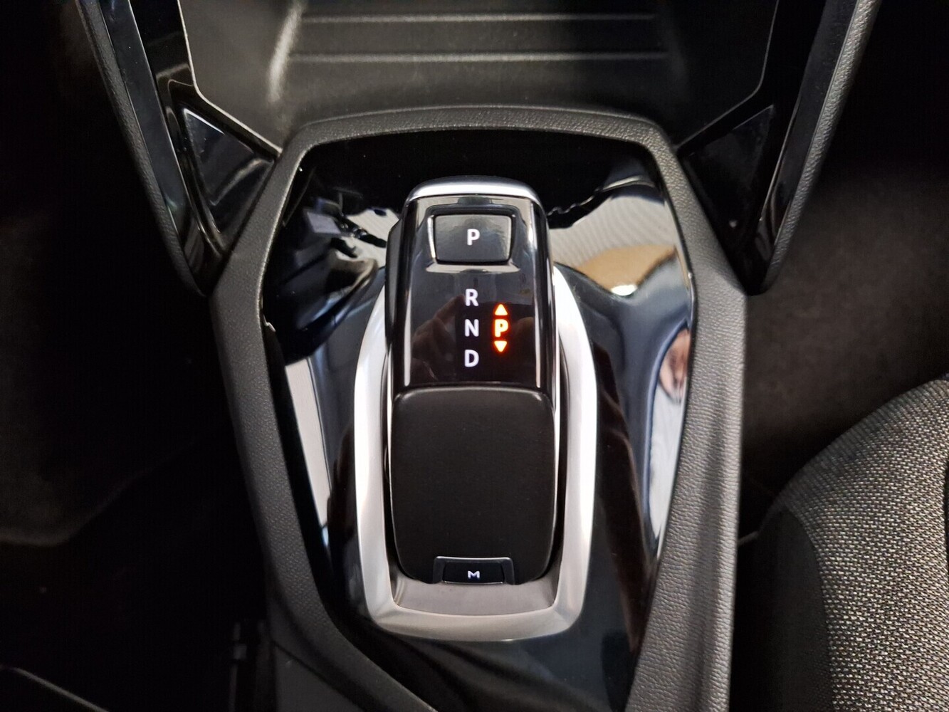 Peugeot 208 vaihtoauto