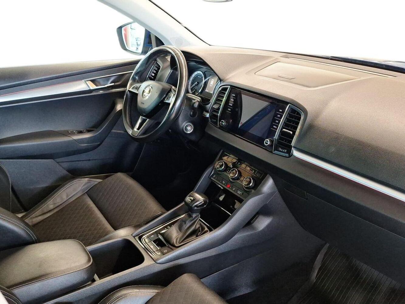 Skoda Karoq vaihtoauto