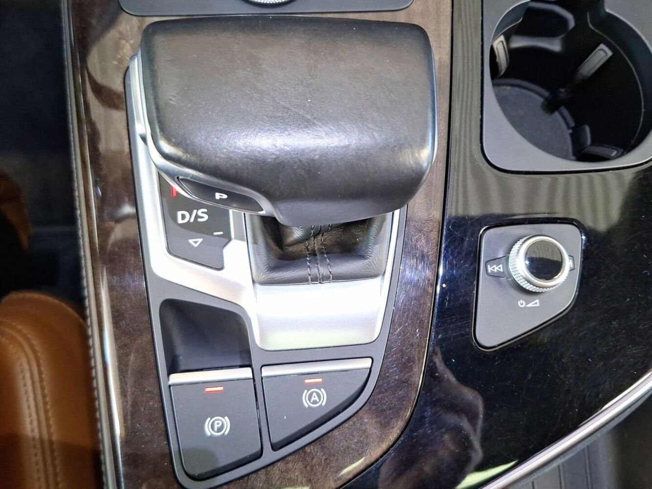 Audi Q7 vaihtoauto