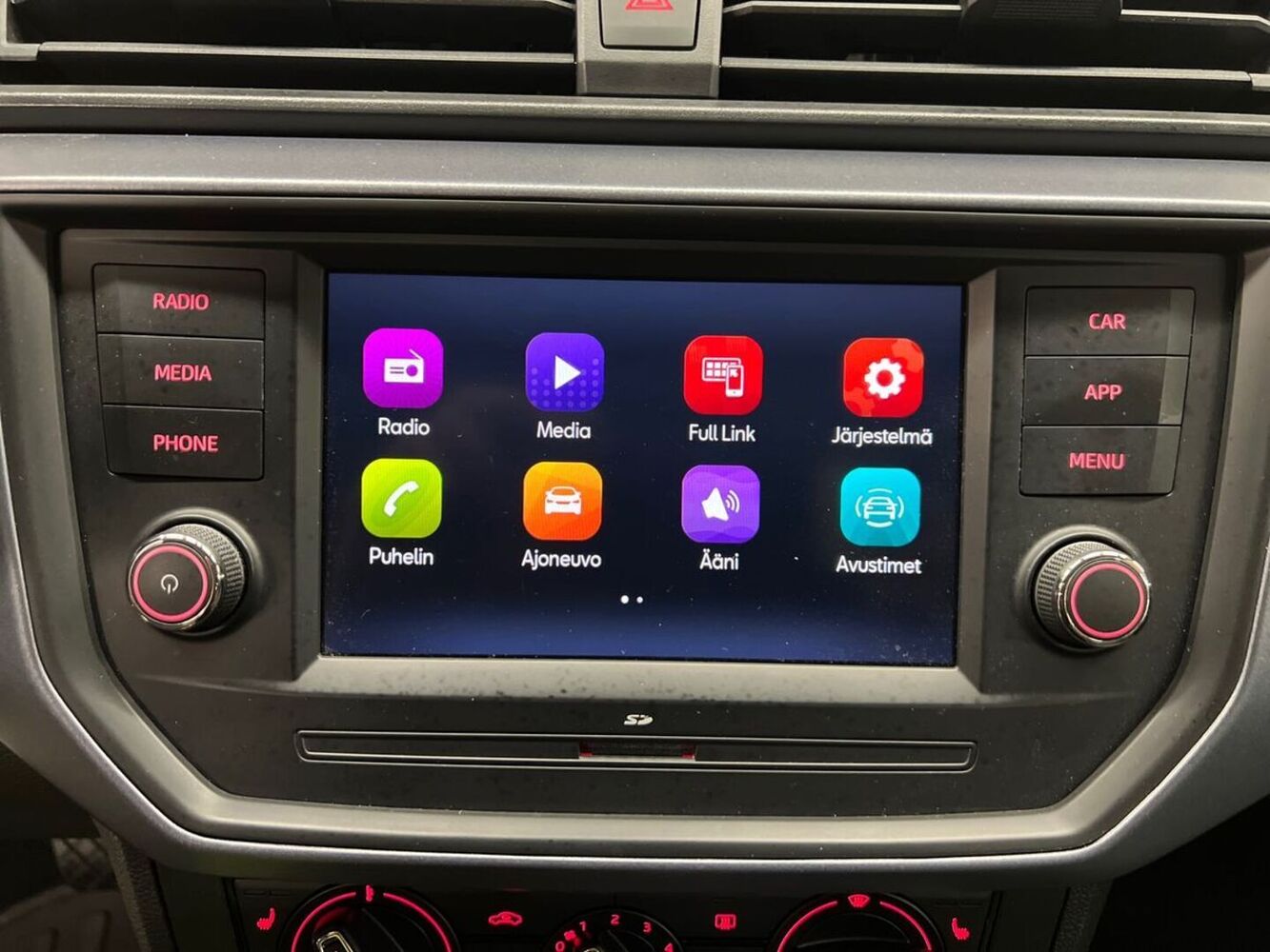 SEAT Arona vaihtoauto