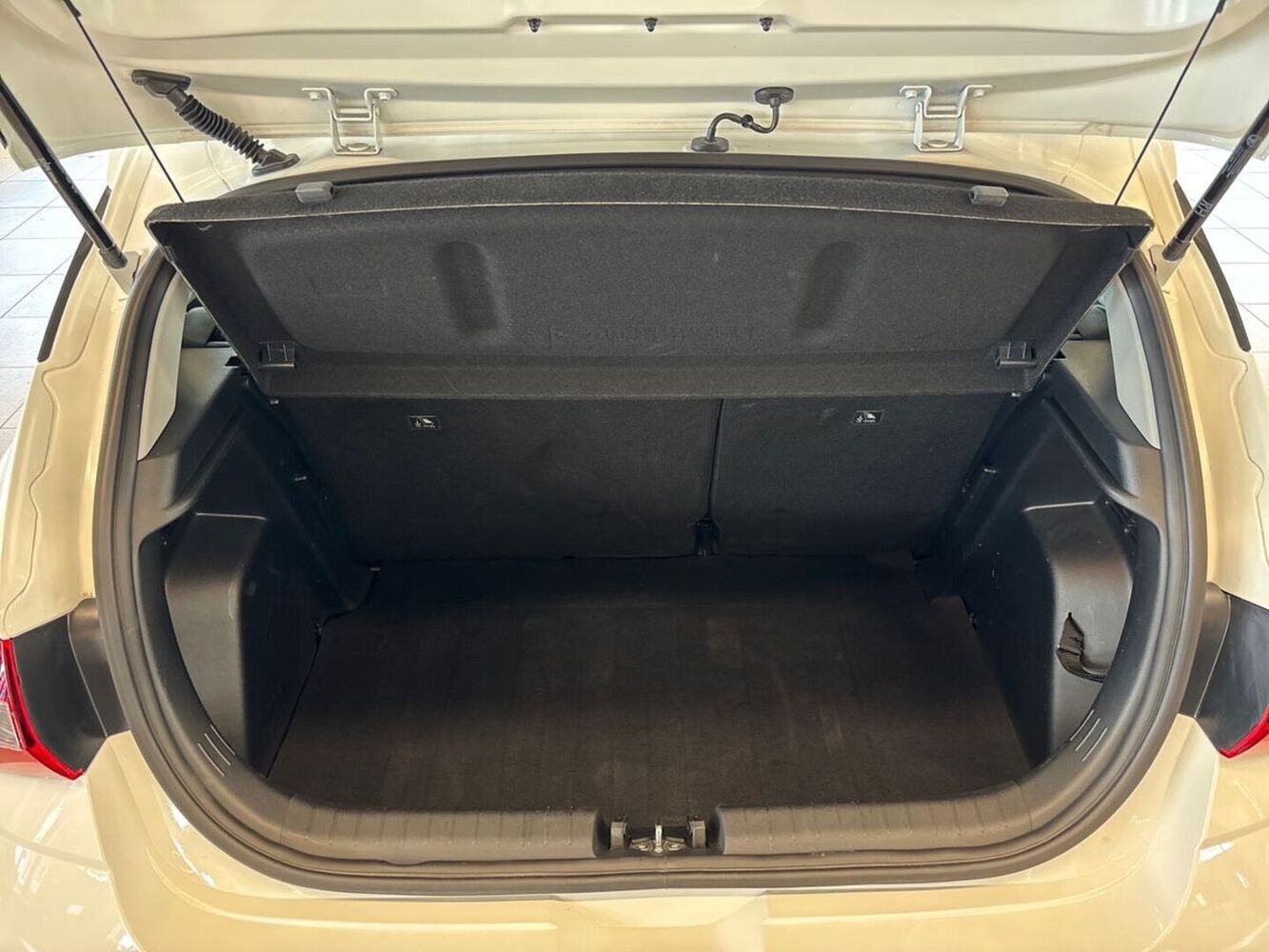 Hyundai i20 Hatchback vaihtoauto