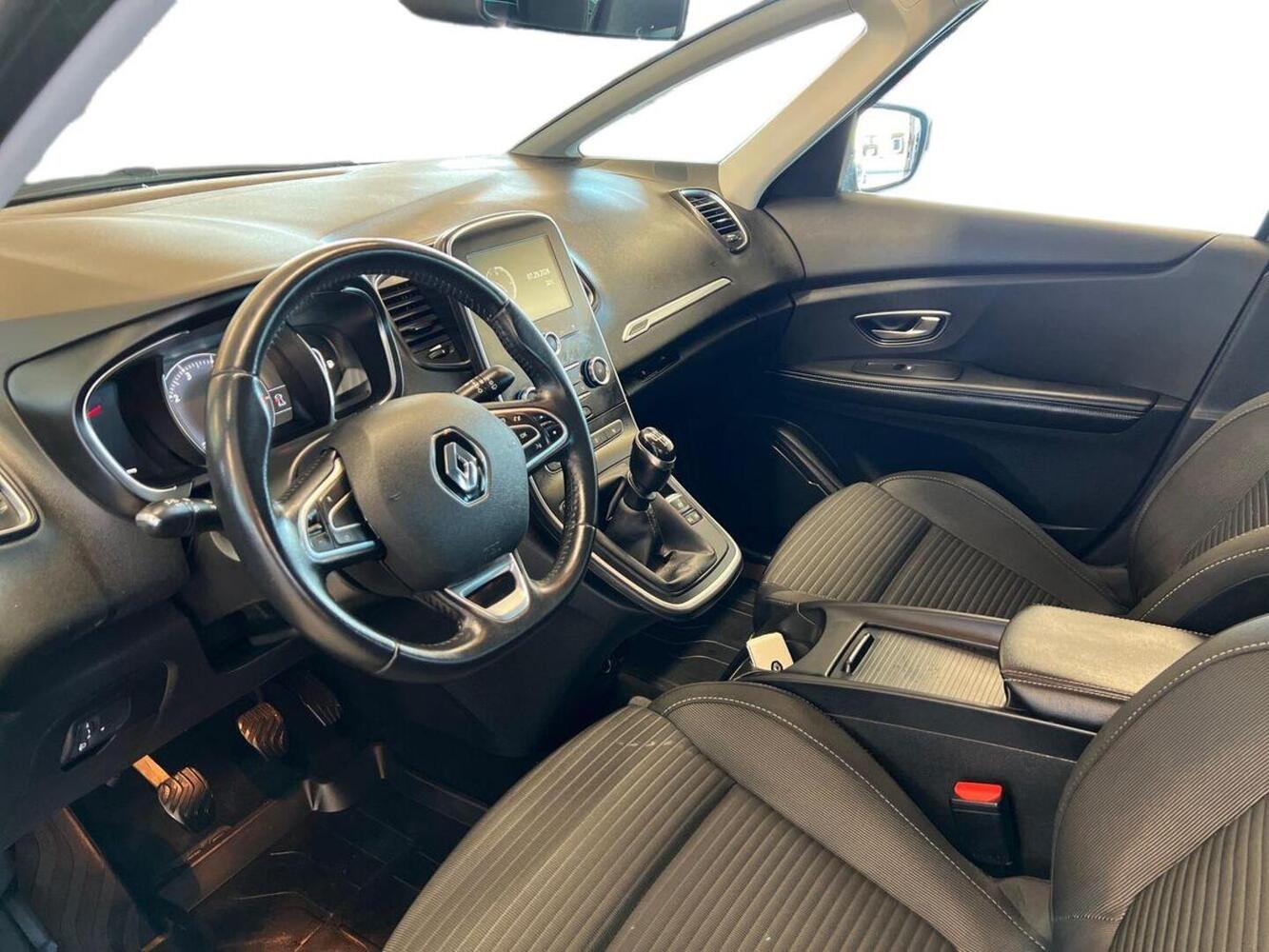 Renault Grand Scénic vaihtoauto