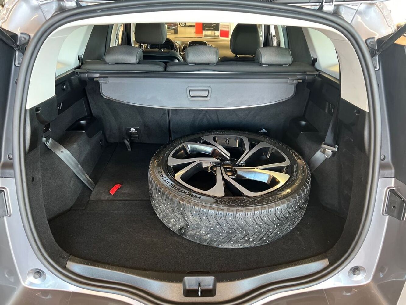 Renault Grand Scénic vaihtoauto