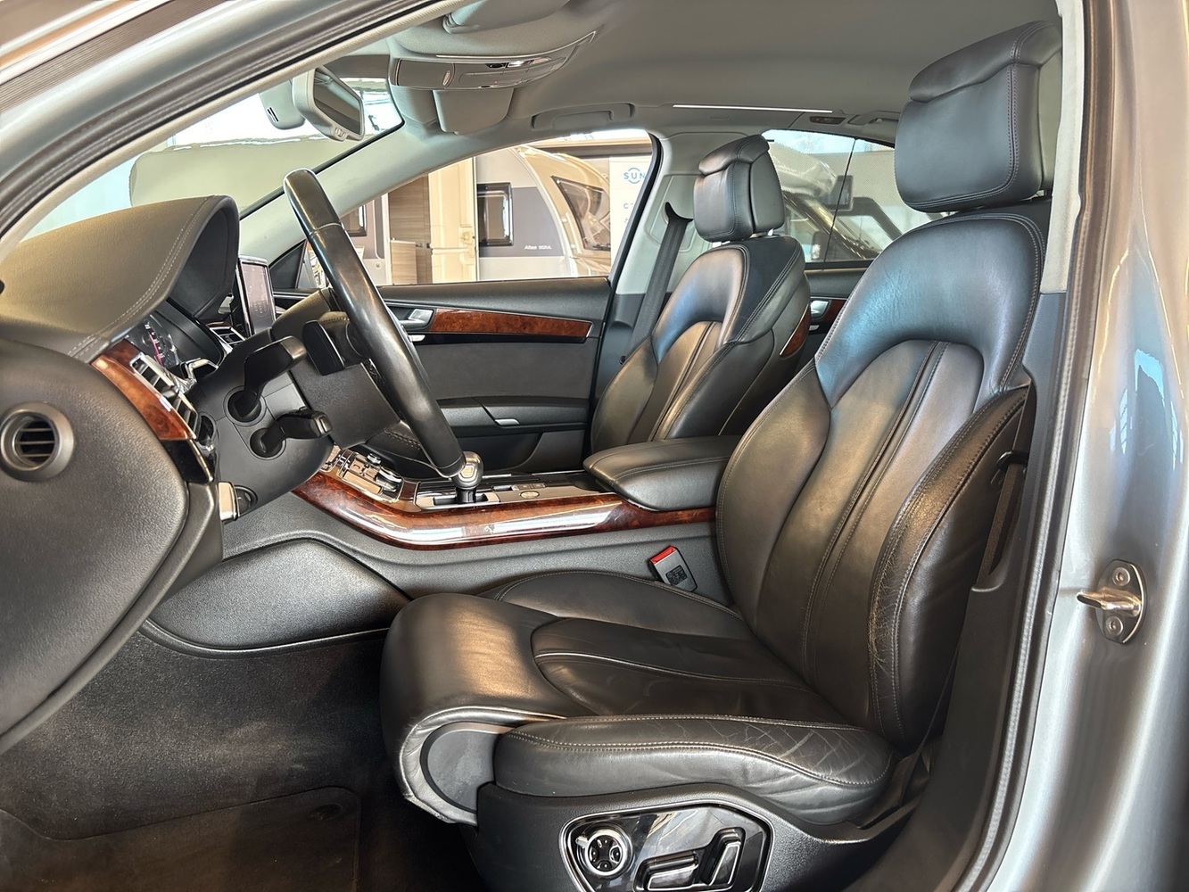 Audi A8 vaihtoauto