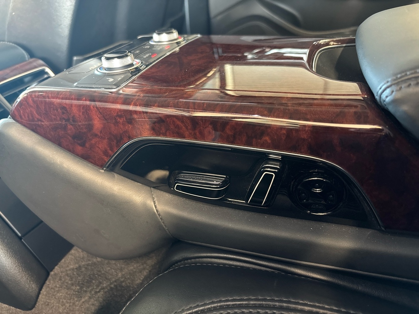 Audi A8 vaihtoauto