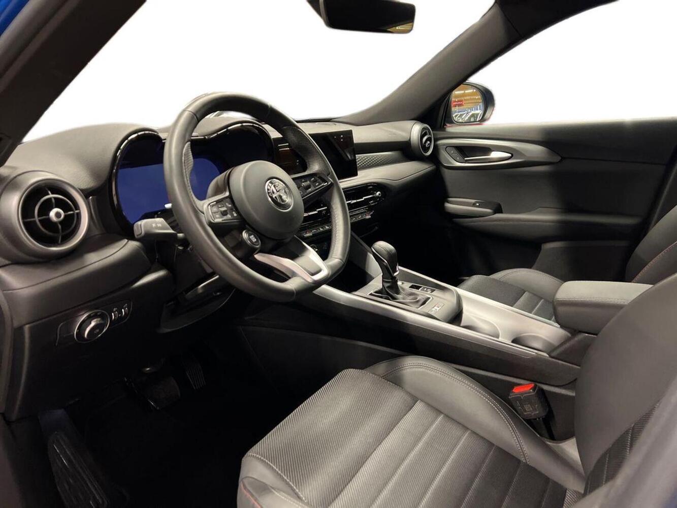 Alfa Romeo Tonale vaihtoauto