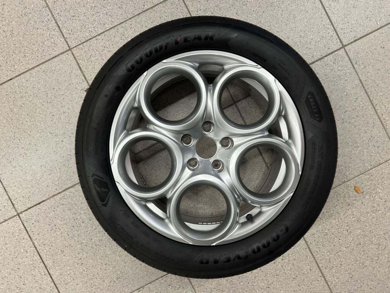 Alfa Romeo Tonale vaihtoauto