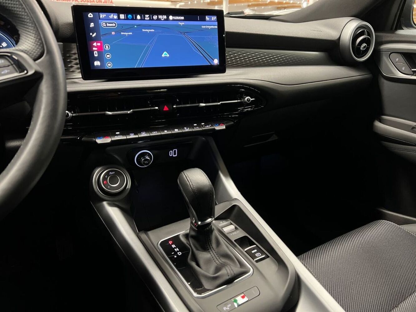 Alfa Romeo Tonale vaihtoauto