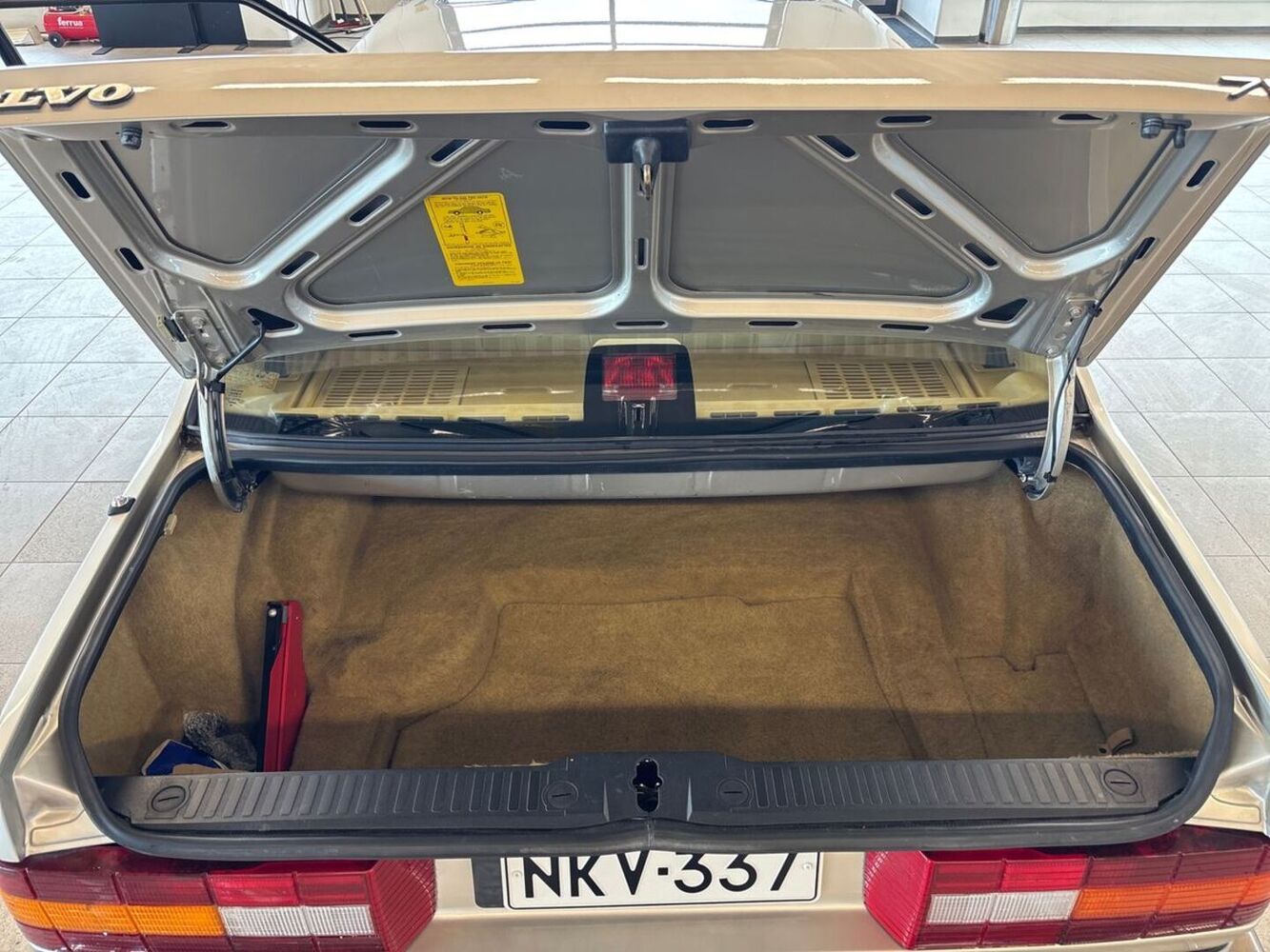 Volvo 780 vaihtoauto