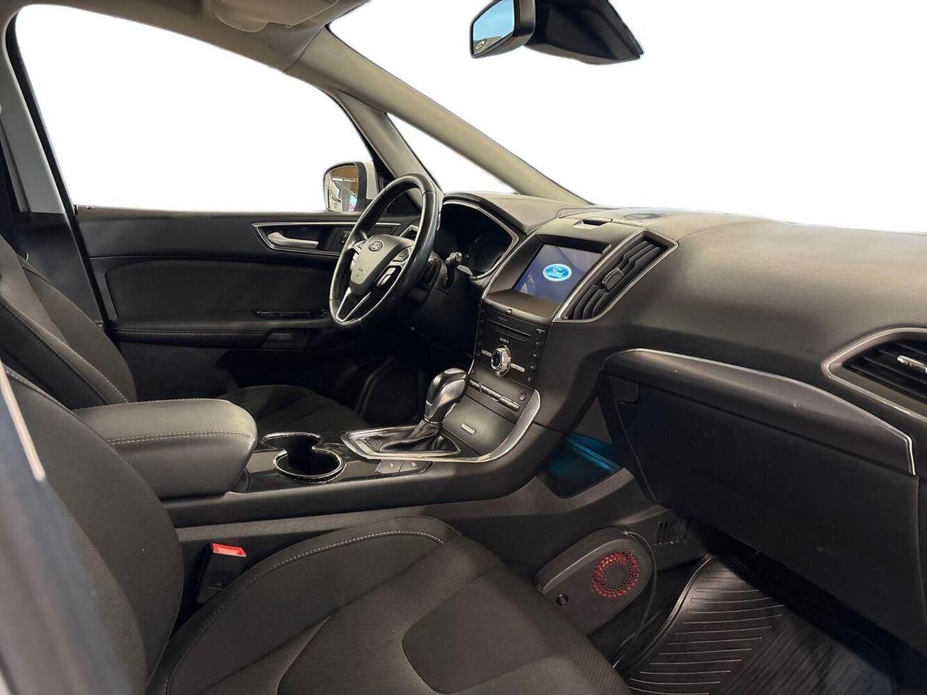 Ford S-MAX vaihtoauto