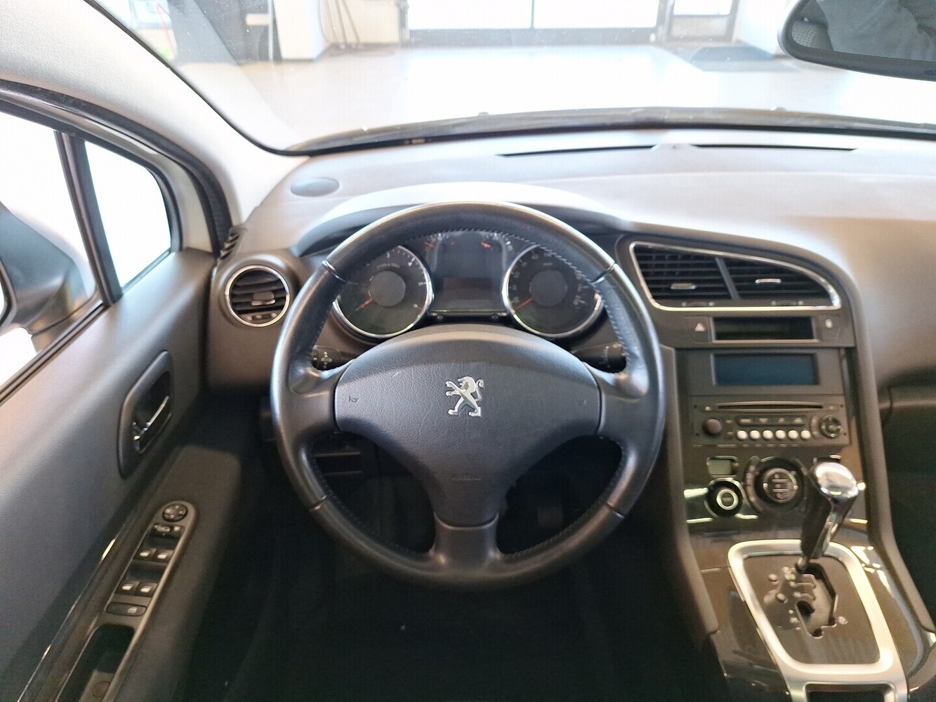 Peugeot 5008 vaihtoauto
