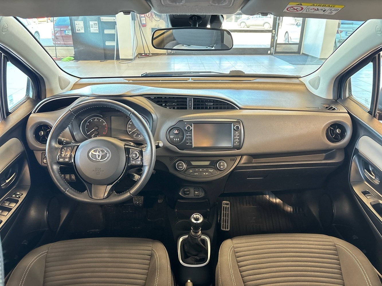 Toyota Yaris vaihtoauto