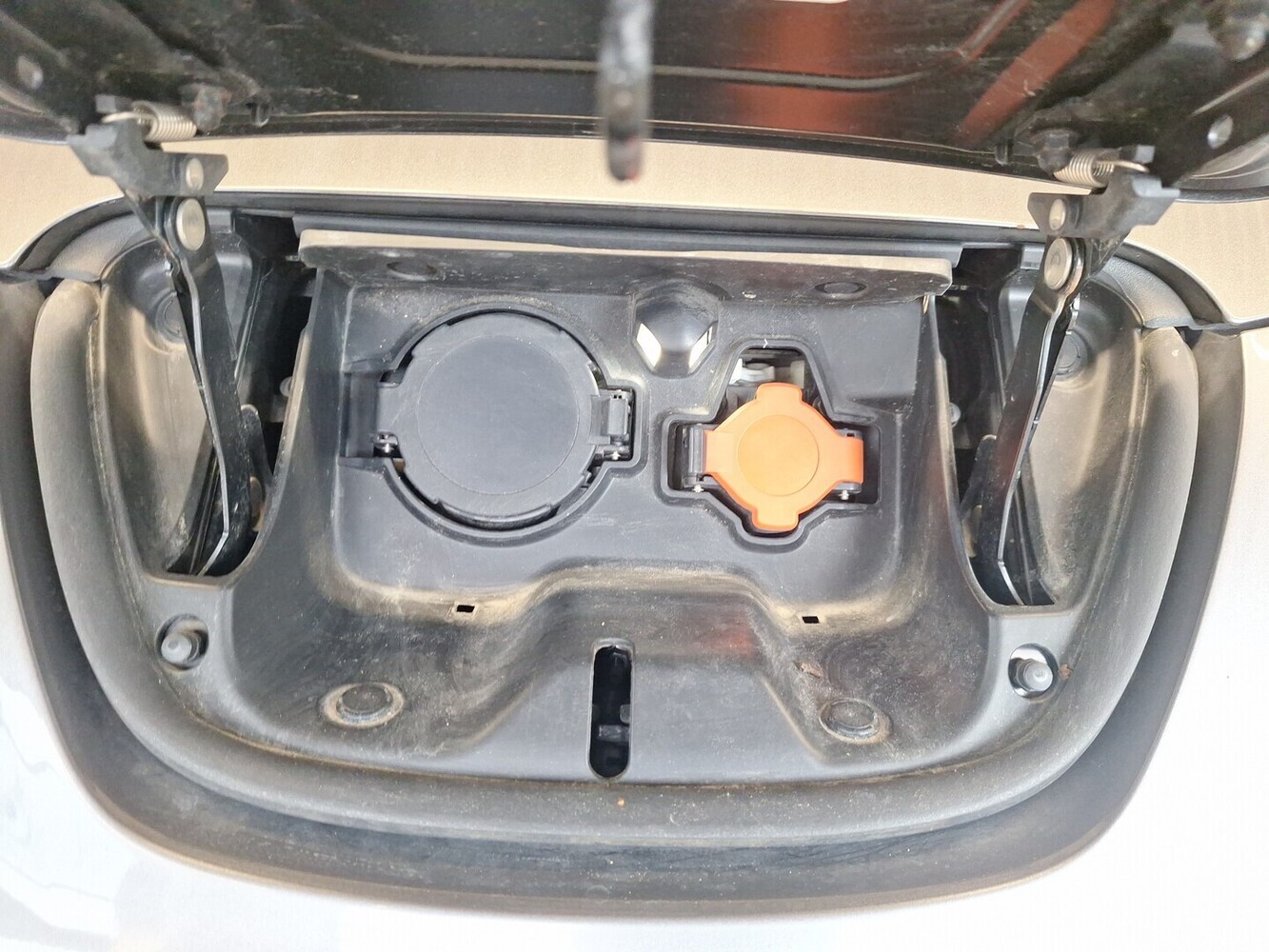 Nissan Leaf vaihtoauto