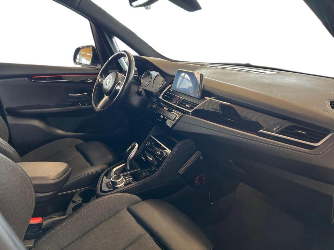 BMW 218 vaihtoauto