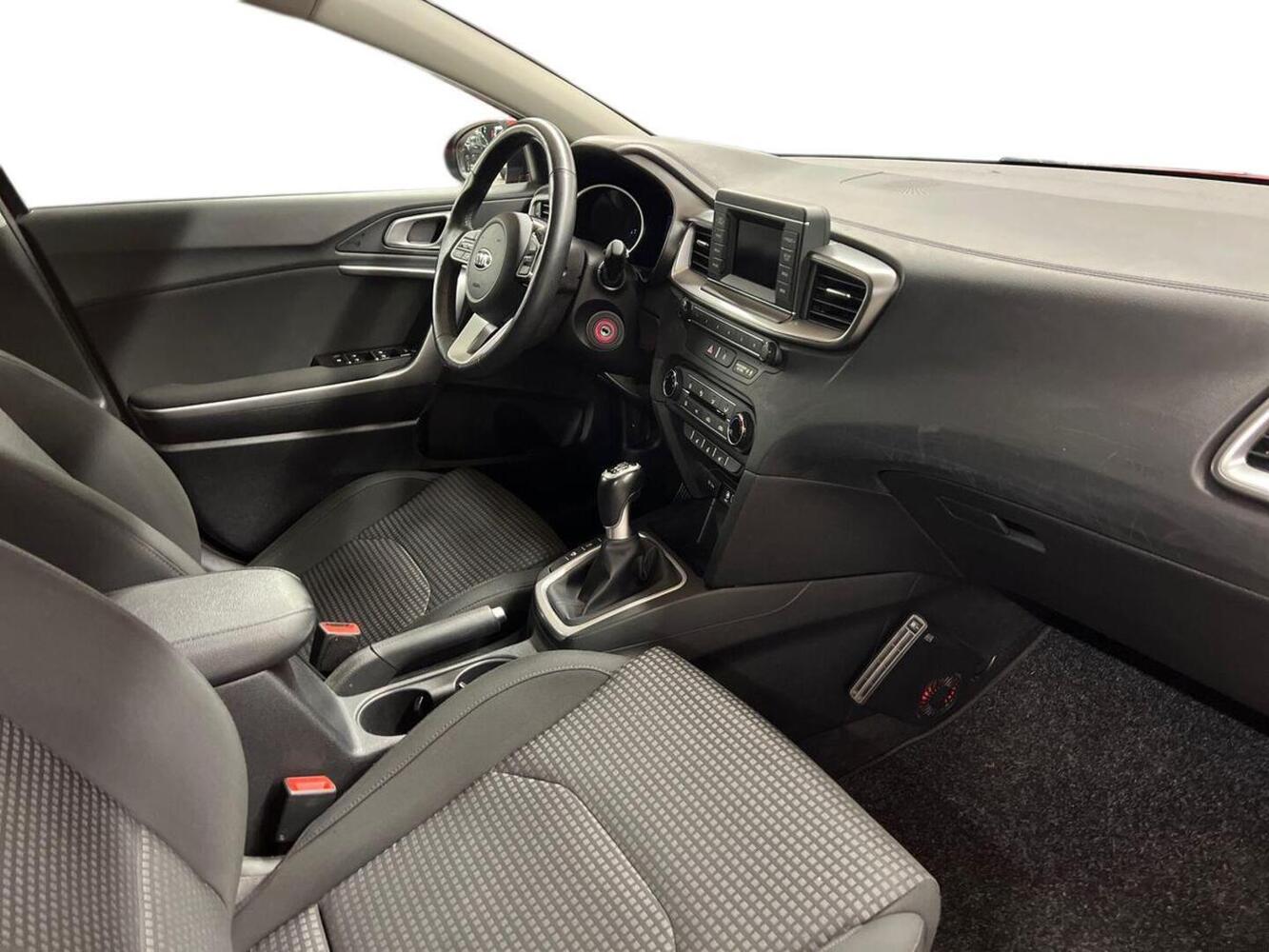 Kia Ceed vaihtoauto