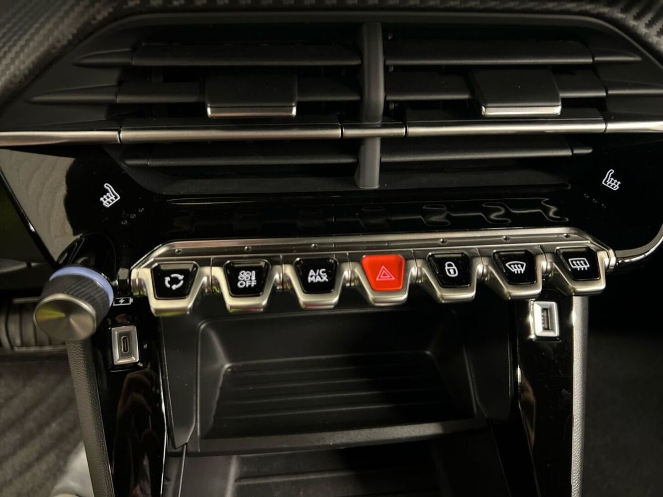 Peugeot e-2008 vaihtoauto