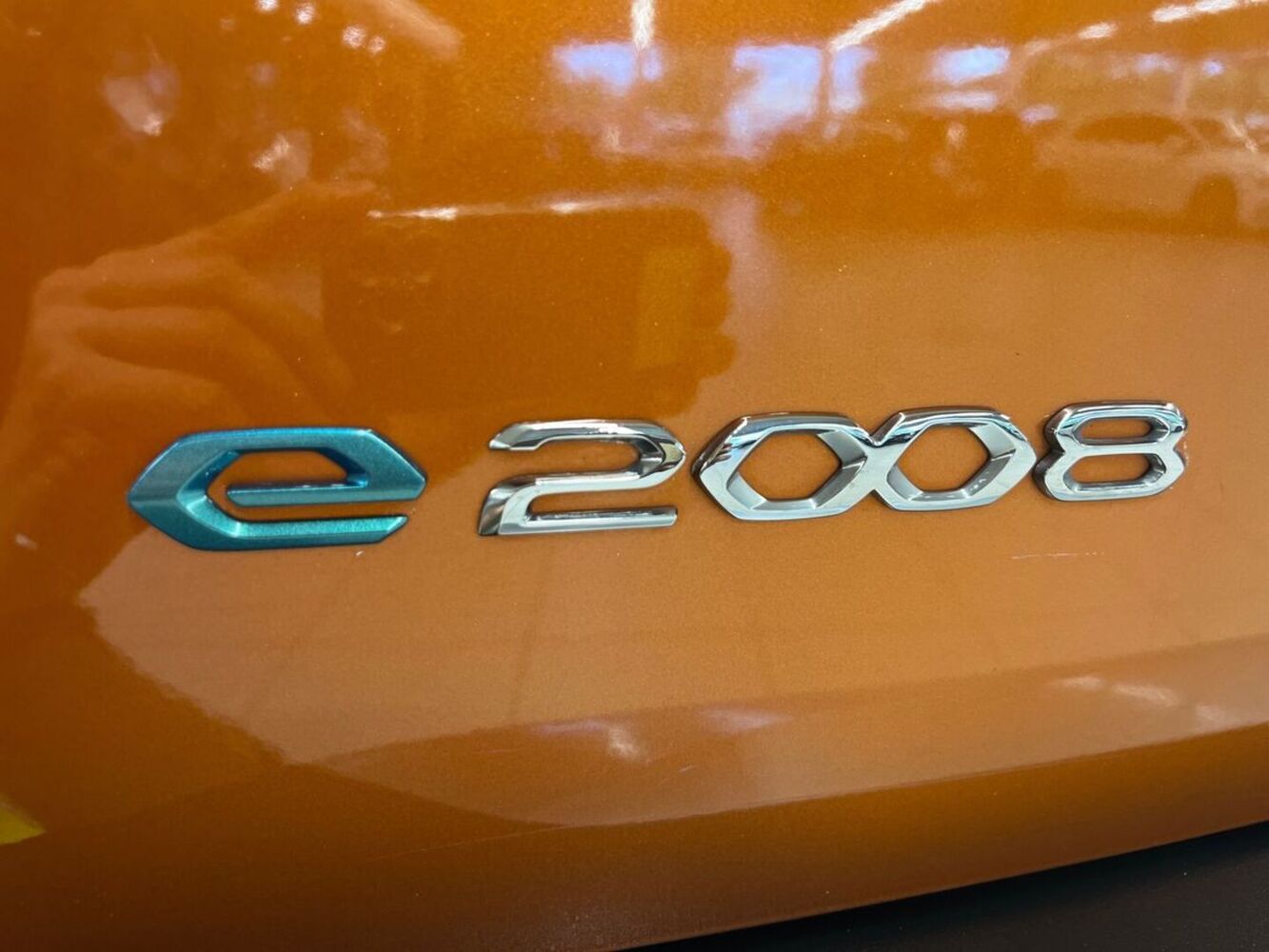 Peugeot e-2008 vaihtoauto