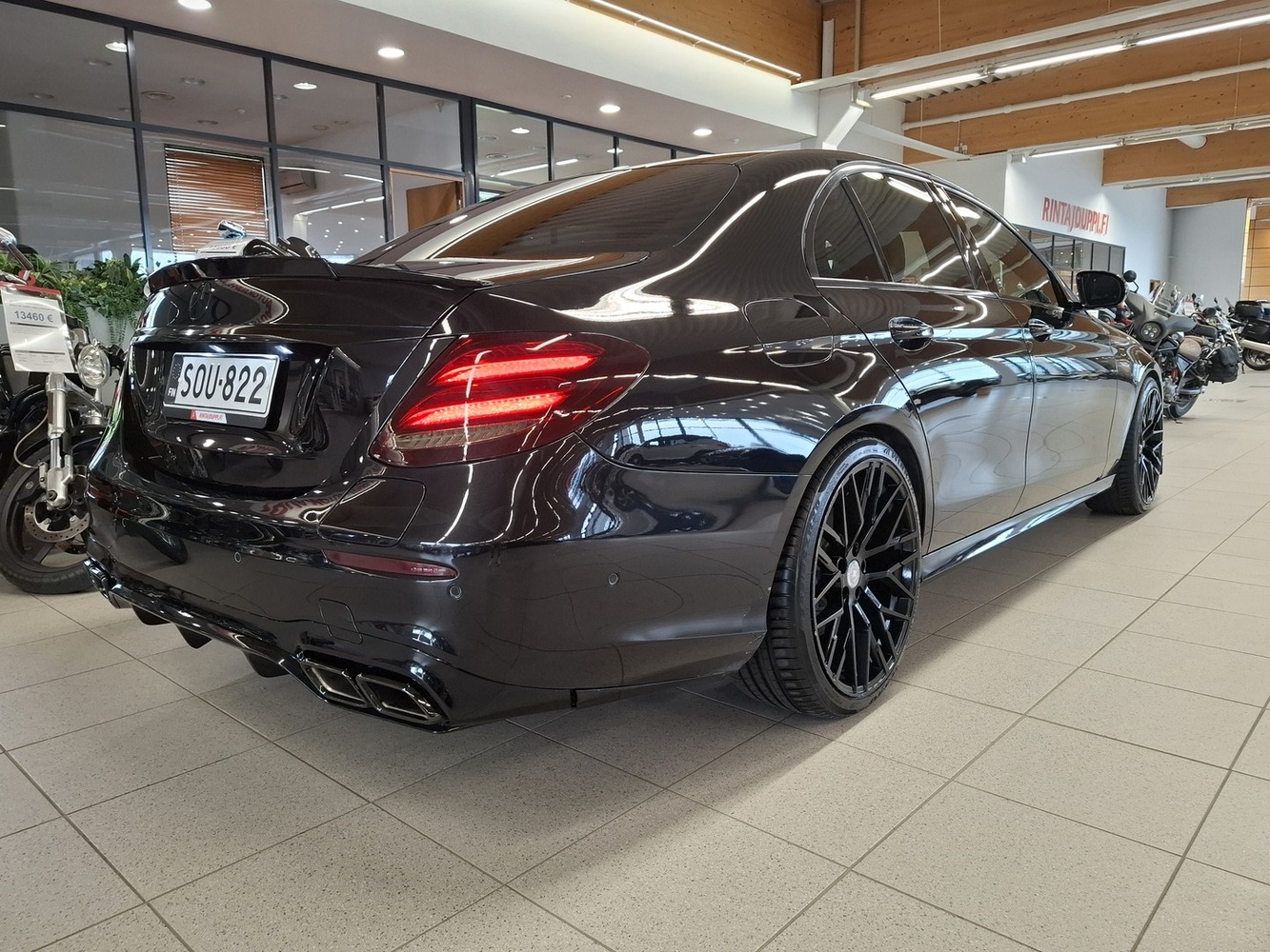 Mercedes-Benz E vaihtoauto