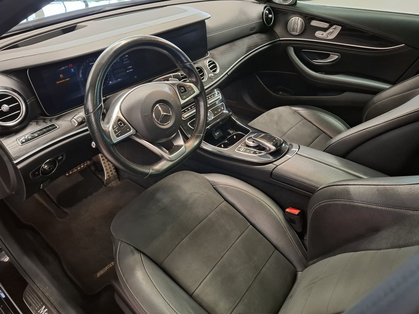 Mercedes-Benz E vaihtoauto