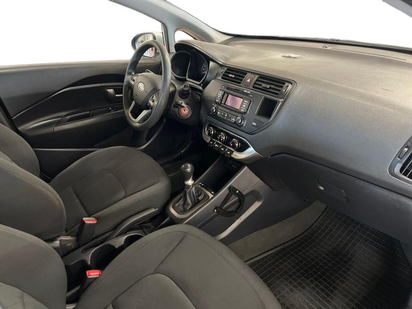 Kia Rio vaihtoauto