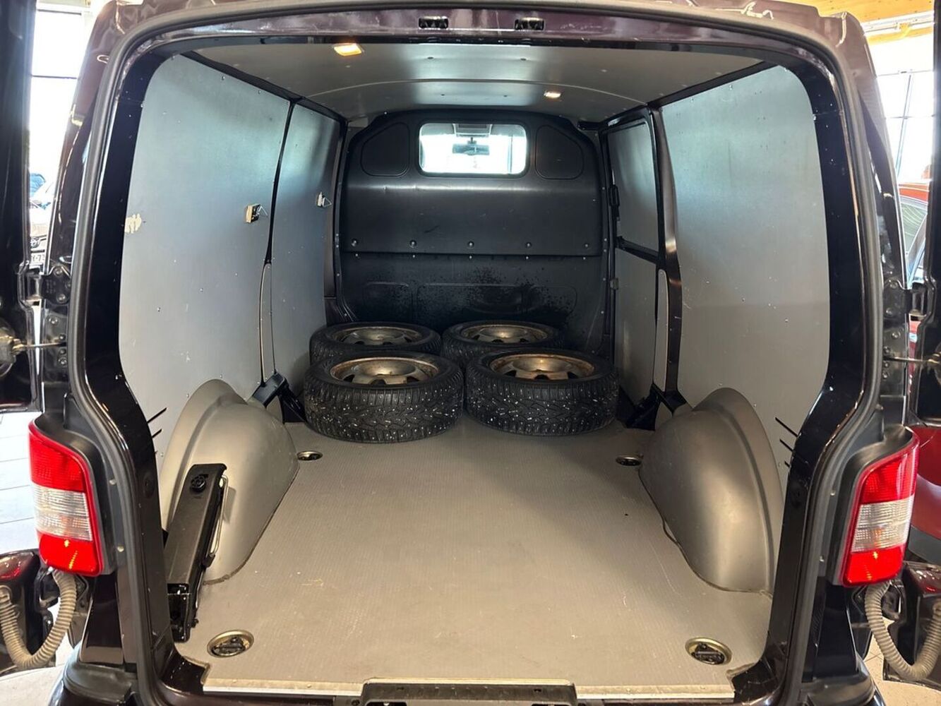Volkswagen Transporter vaihtoauto