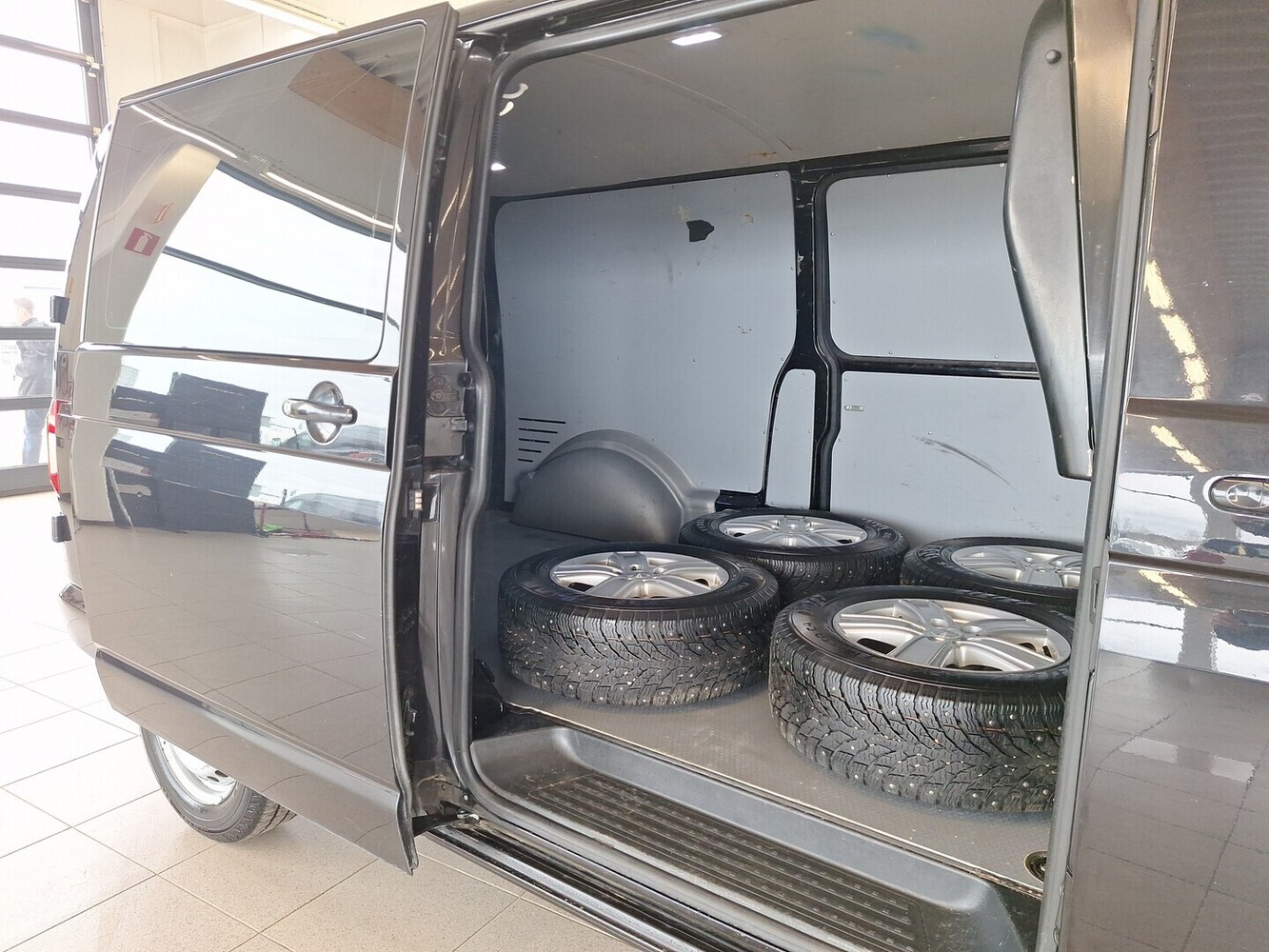 Volkswagen Transporter vaihtoauto