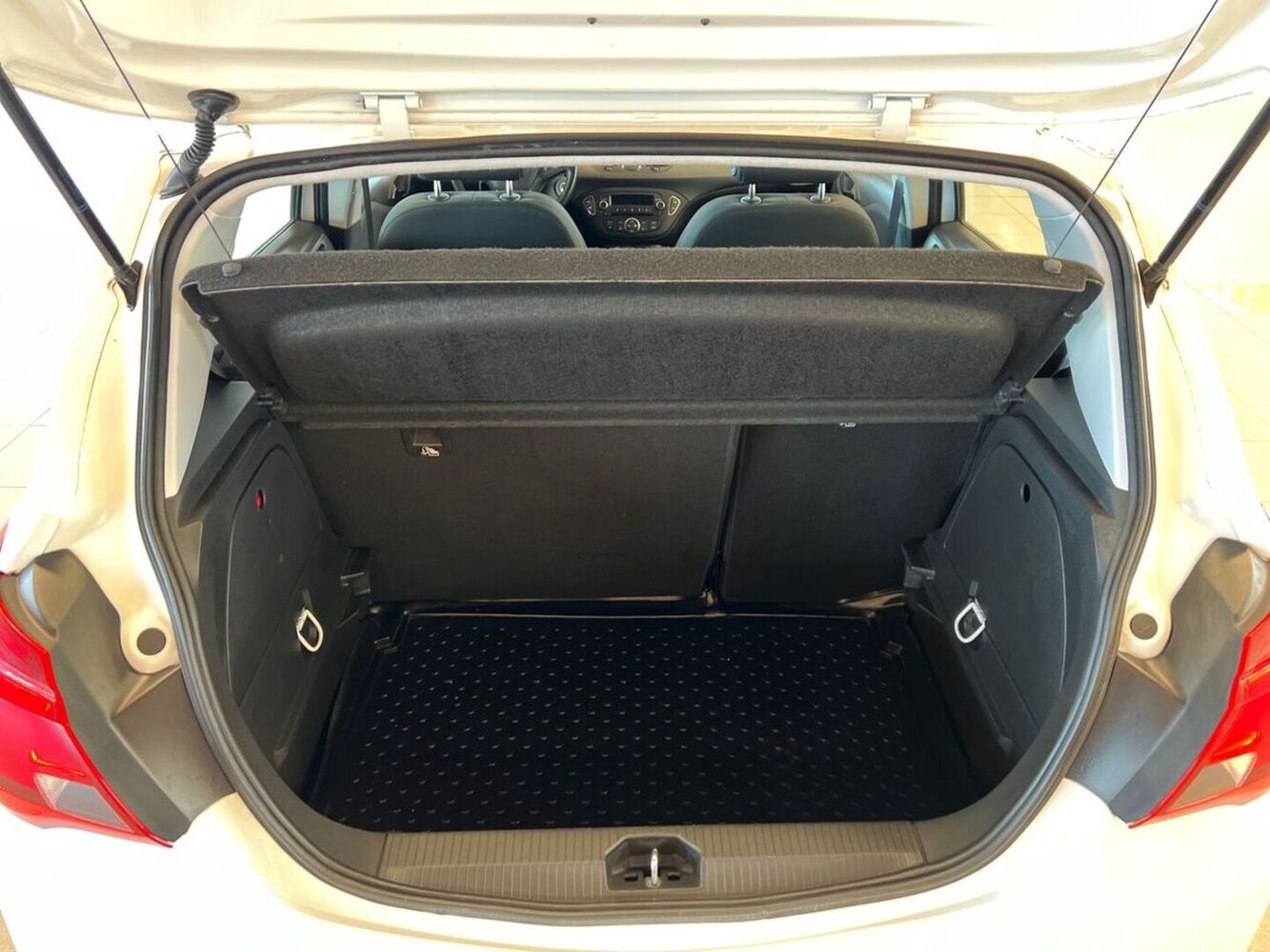 Opel Corsa vaihtoauto