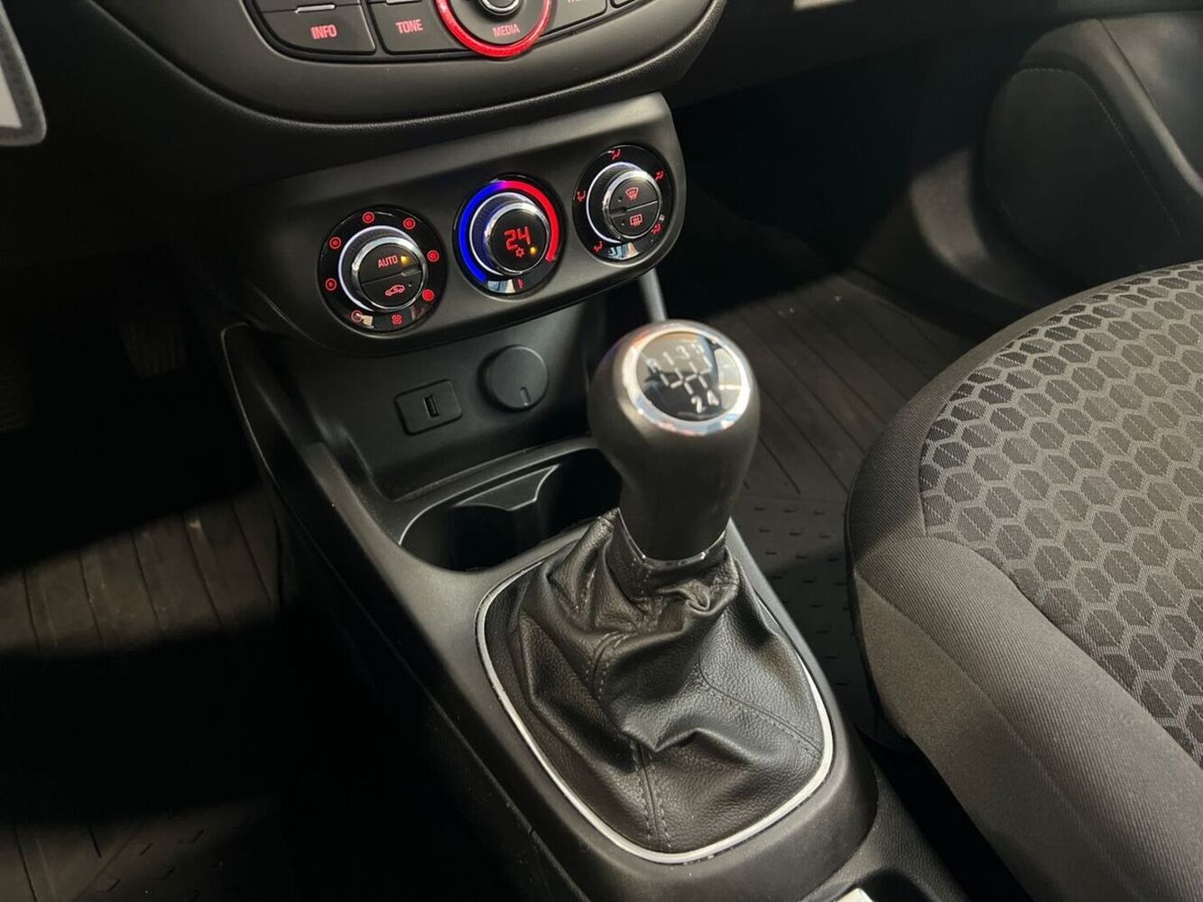 Opel Corsa vaihtoauto
