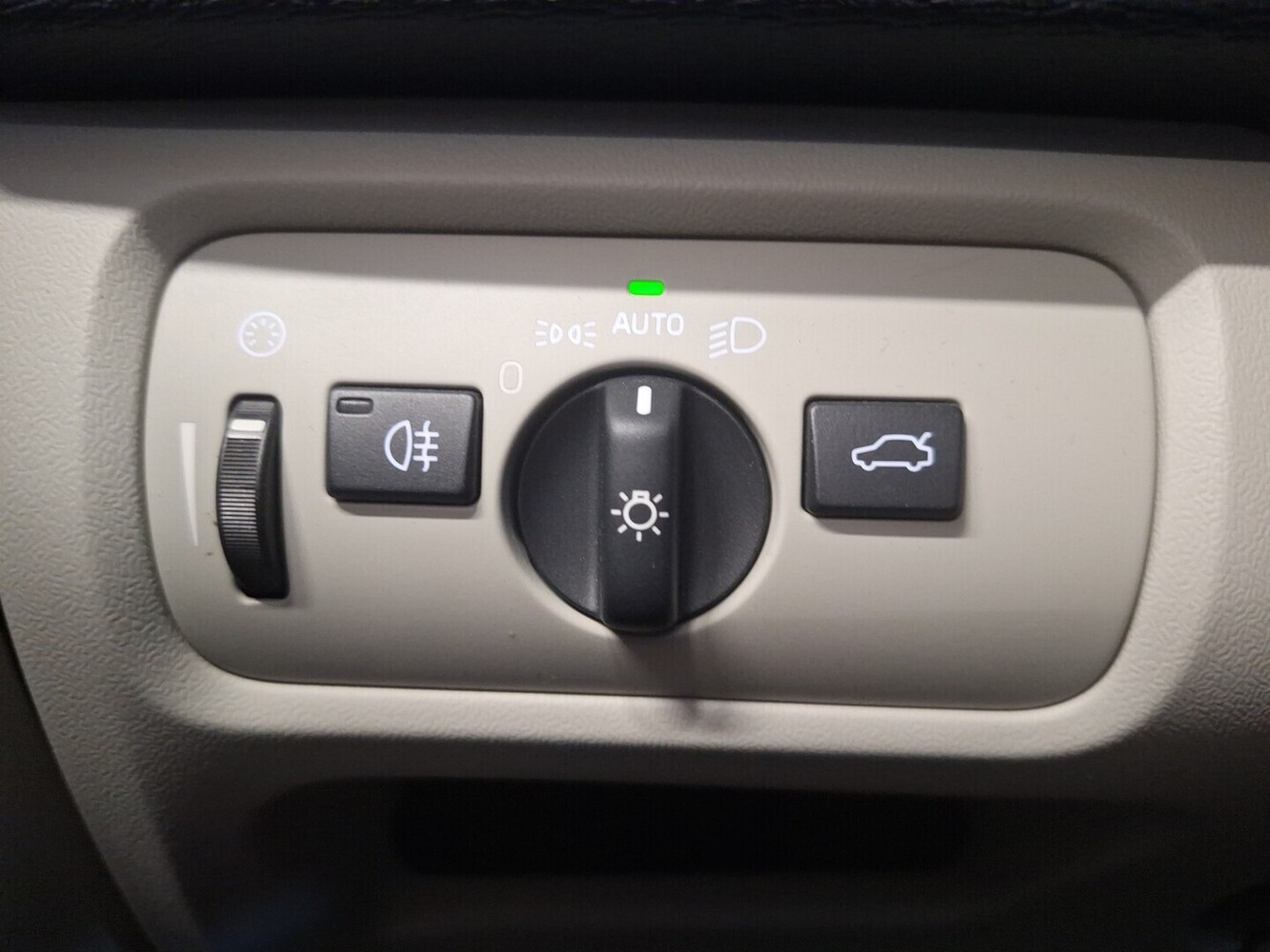 Volvo V40 Cross Country vaihtoauto