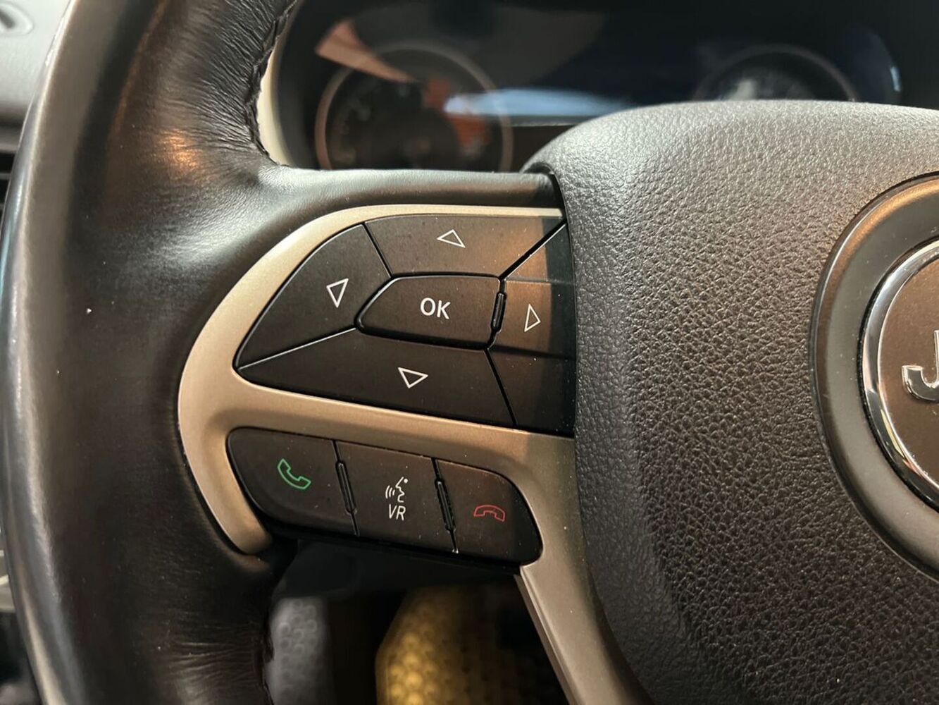 Jeep Cherokee vaihtoauto