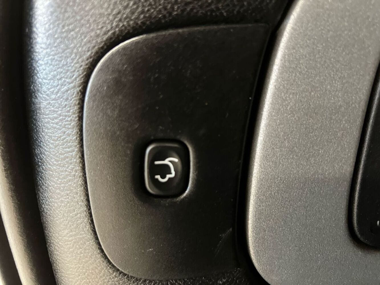 Jeep Cherokee vaihtoauto