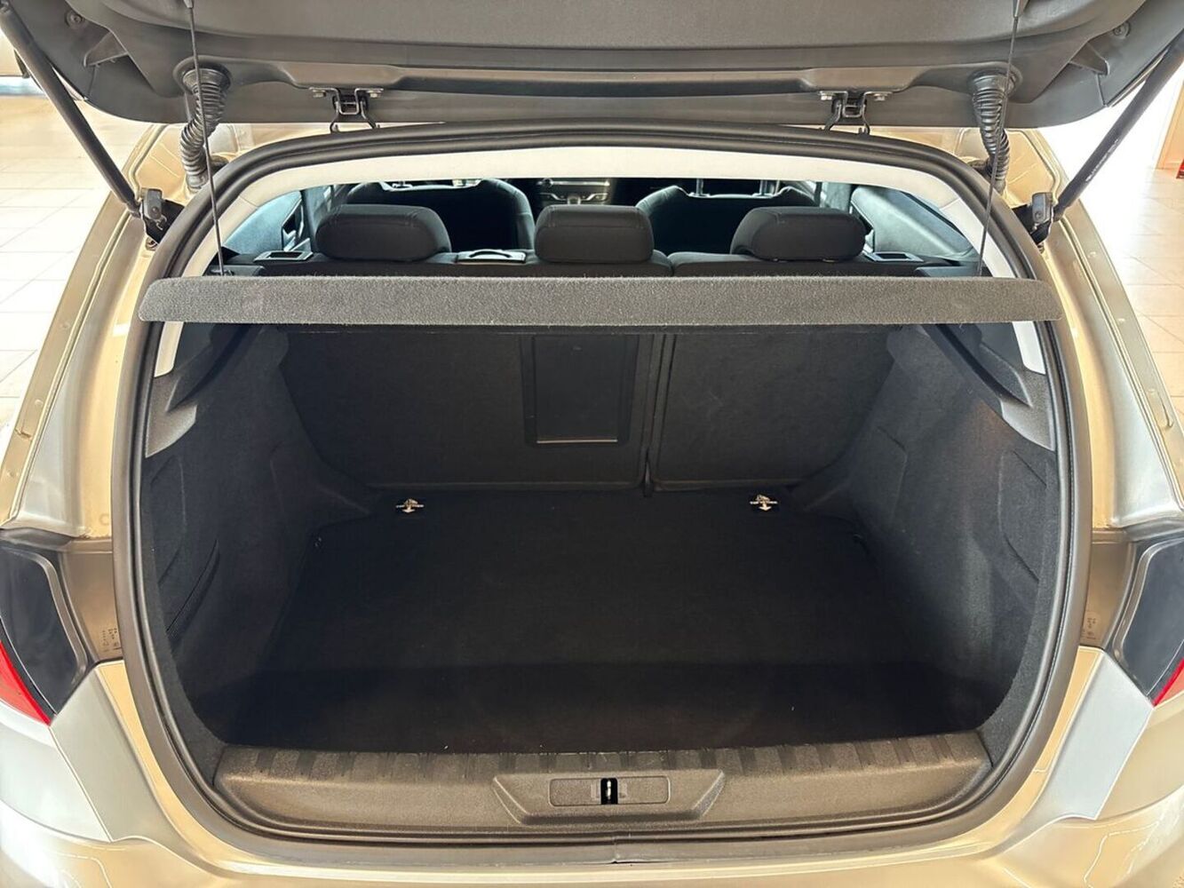 Peugeot 308 vaihtoauto
