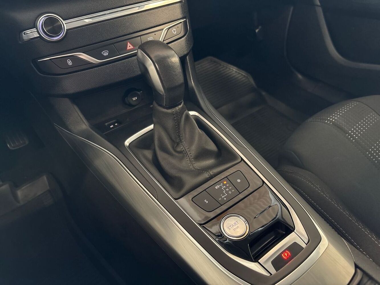 Peugeot 308 vaihtoauto