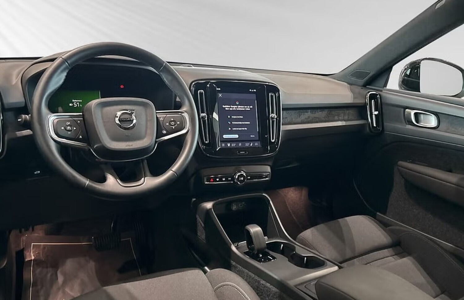 Volvo EX40 vaihtoauto