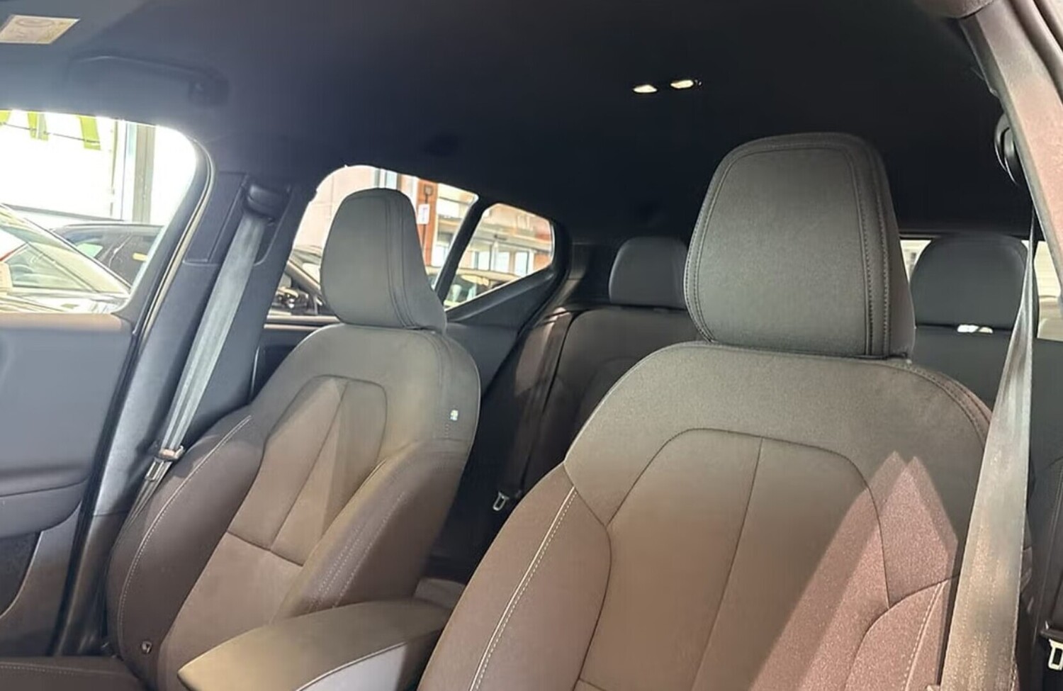 Volvo EX40 vaihtoauto