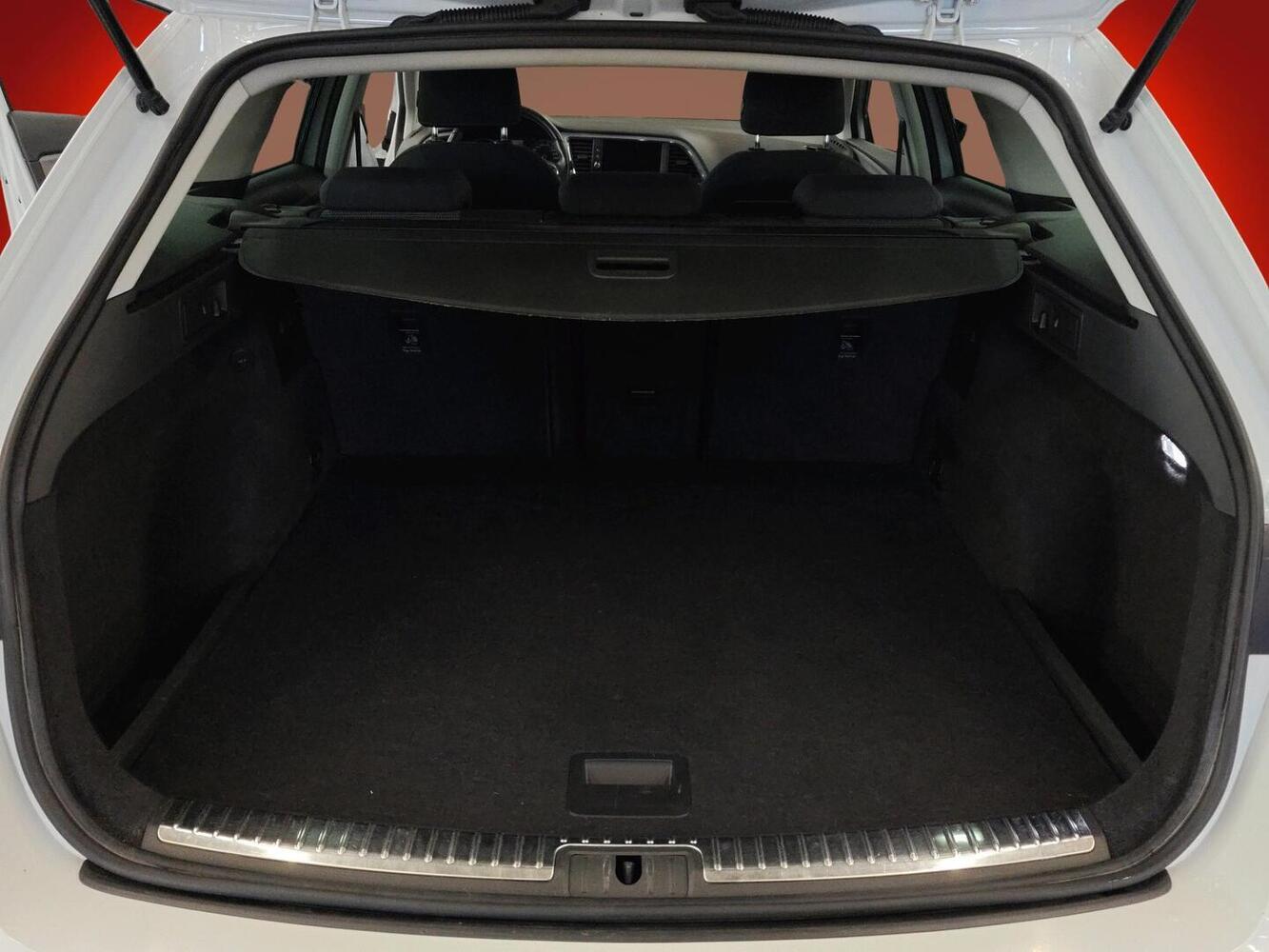 SEAT Leon ST vaihtoauto