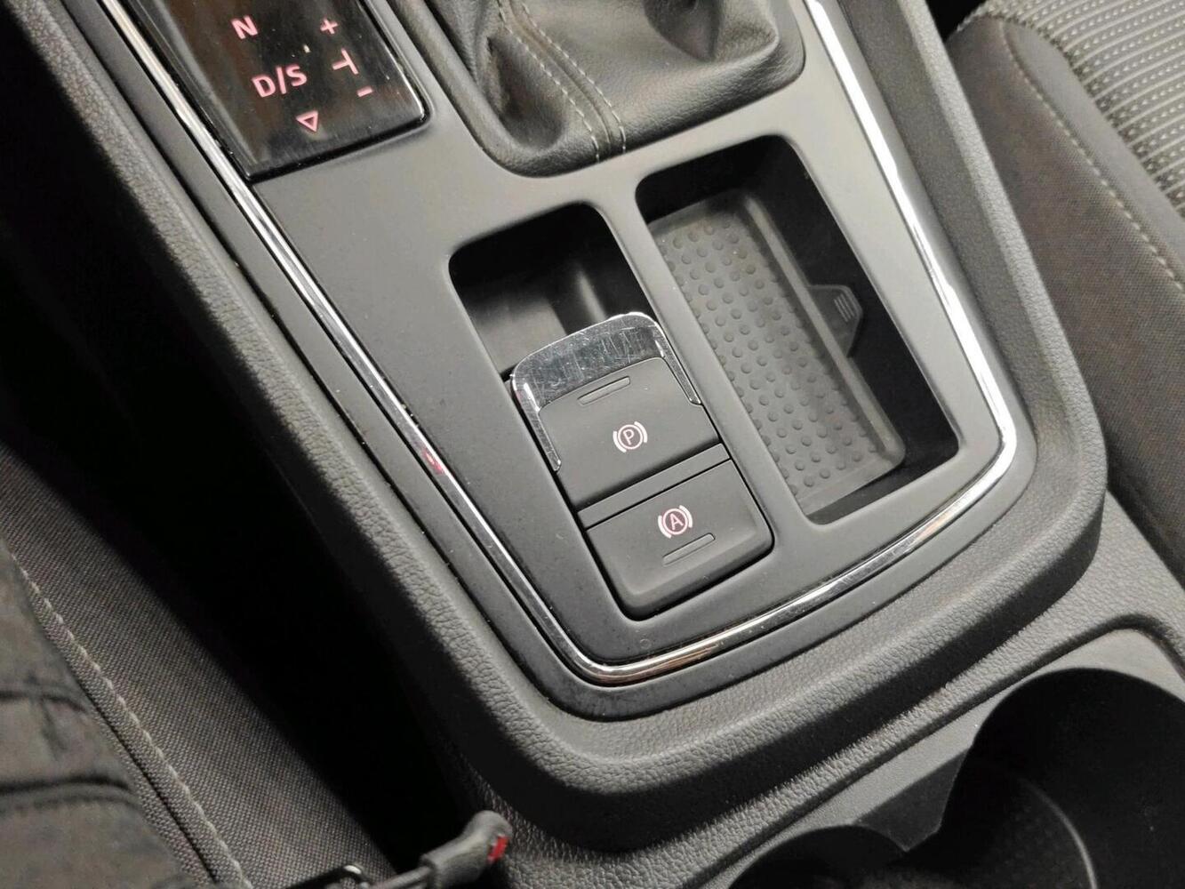 SEAT Leon ST vaihtoauto