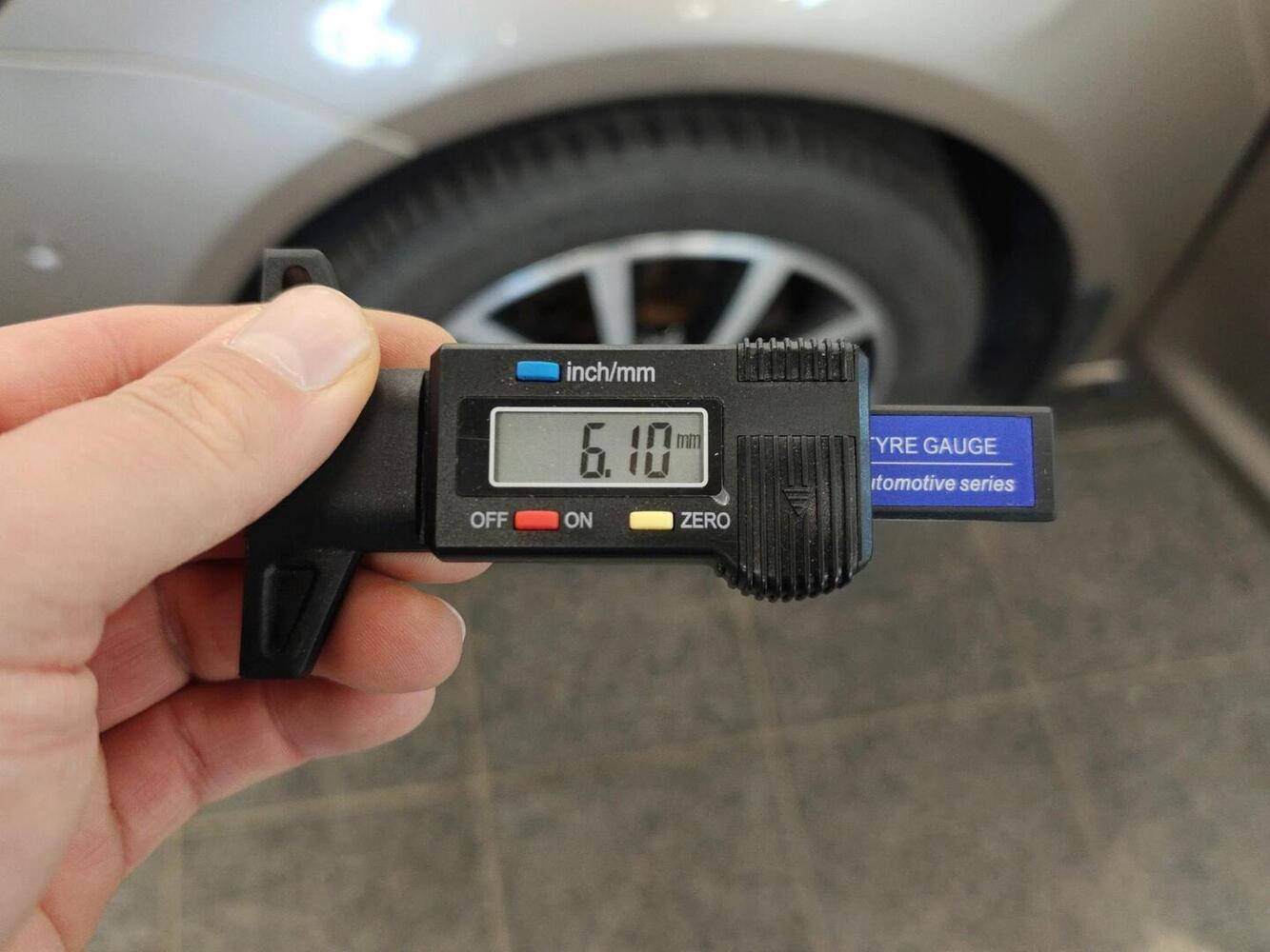 Volkswagen Touran vaihtoauto