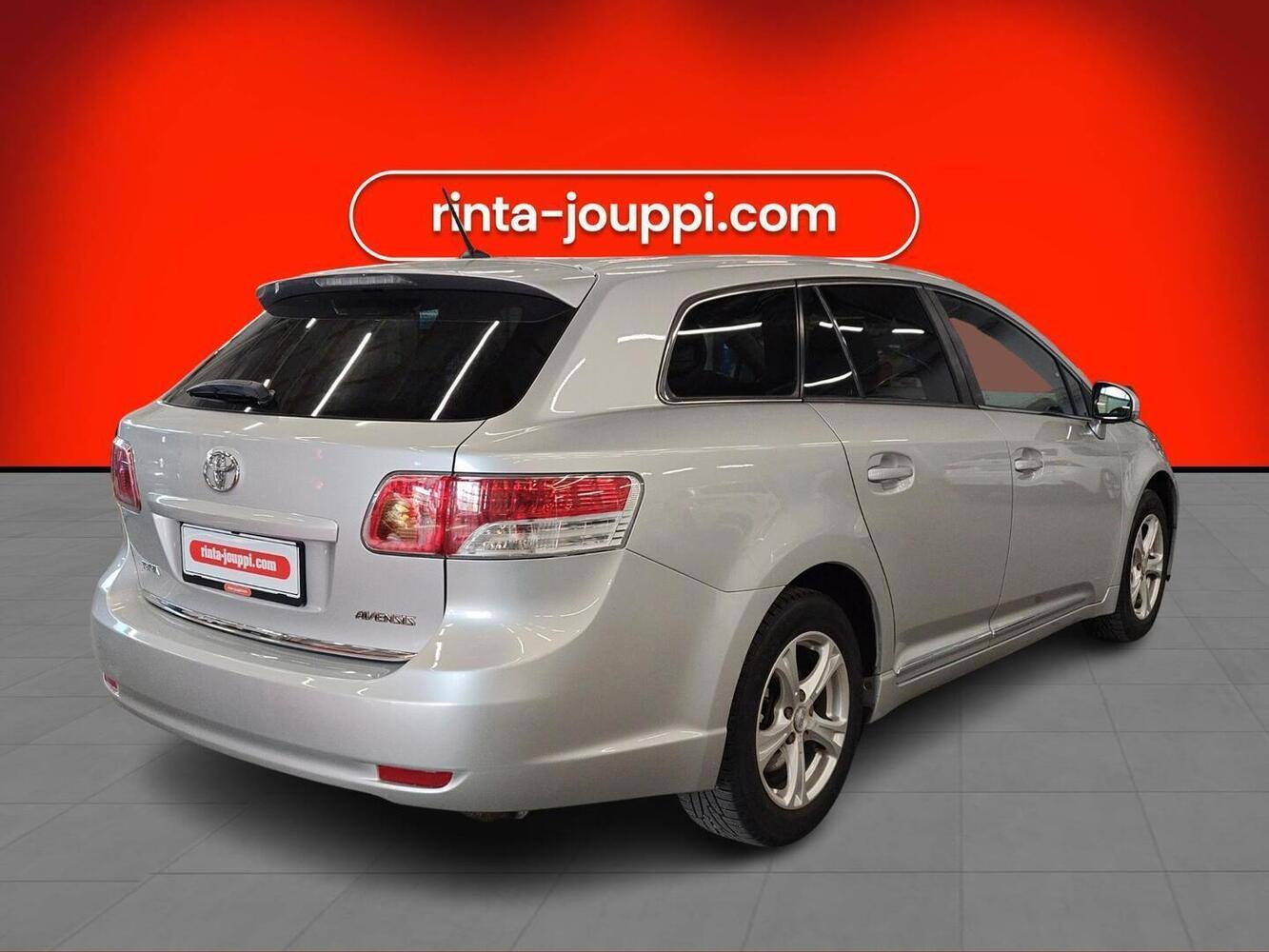 Toyota Avensis vaihtoauto