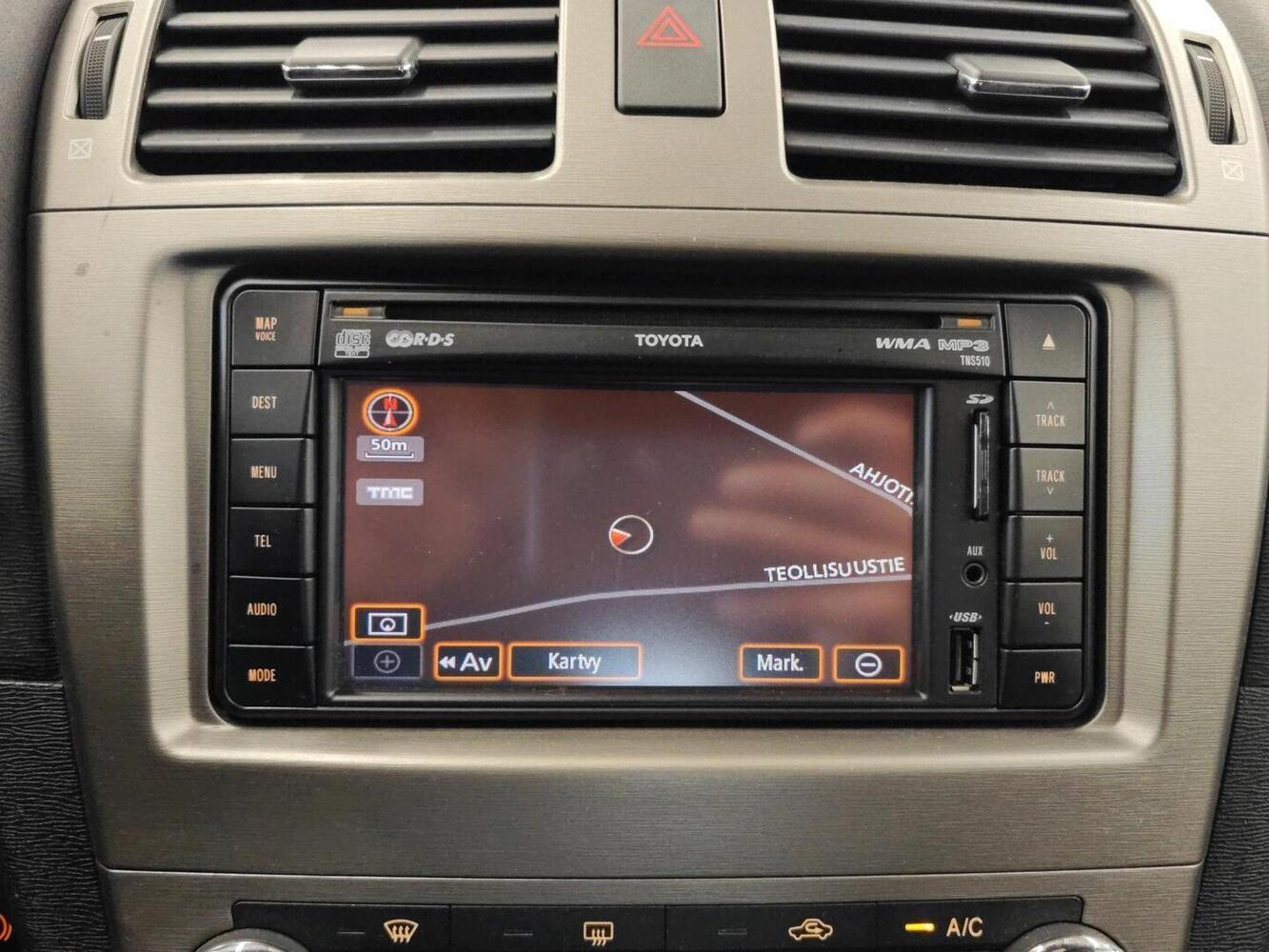 Toyota Avensis vaihtoauto
