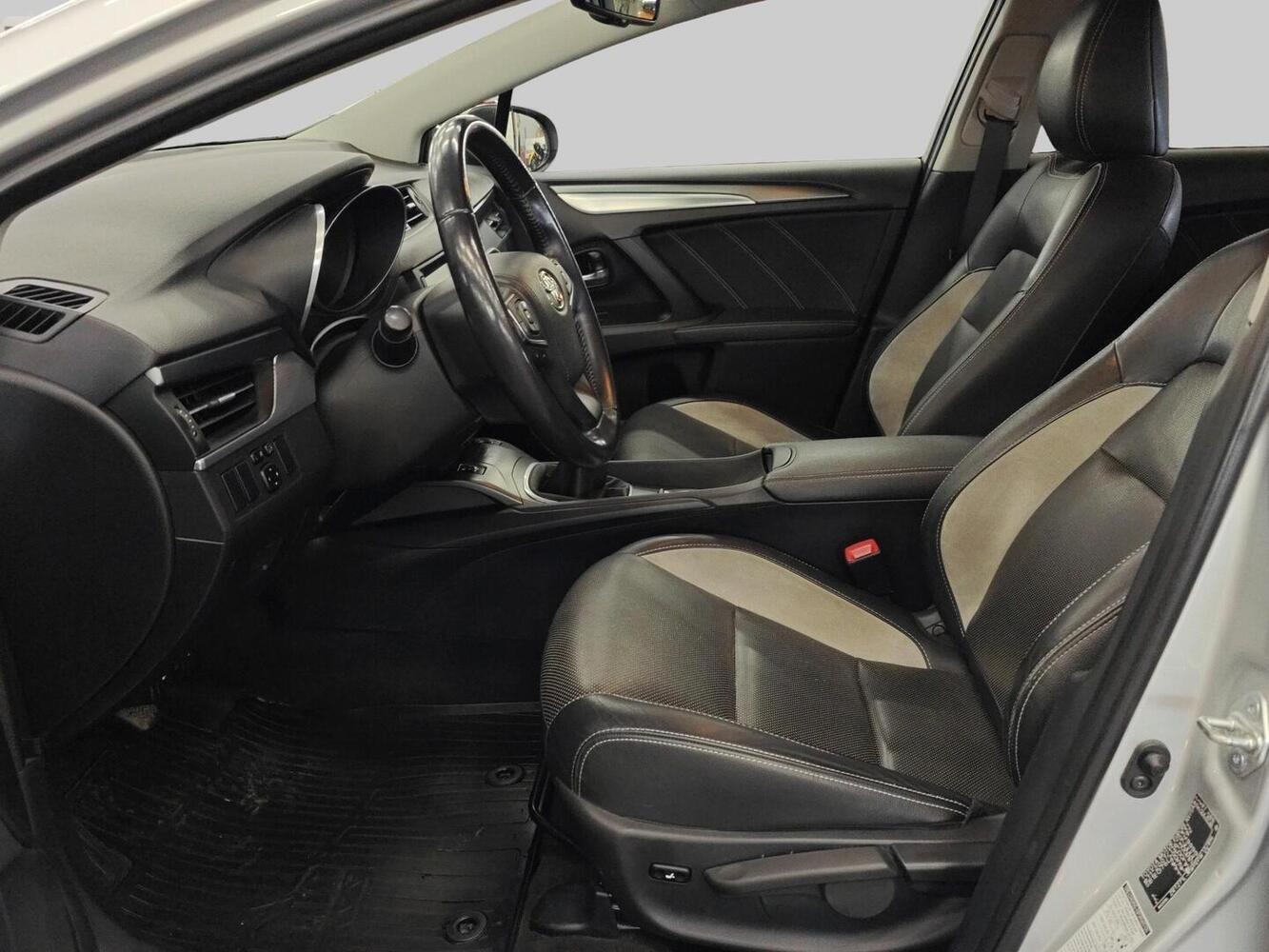 Toyota Avensis vaihtoauto