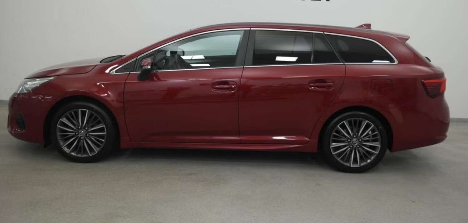 Toyota Avensis vaihtoauto