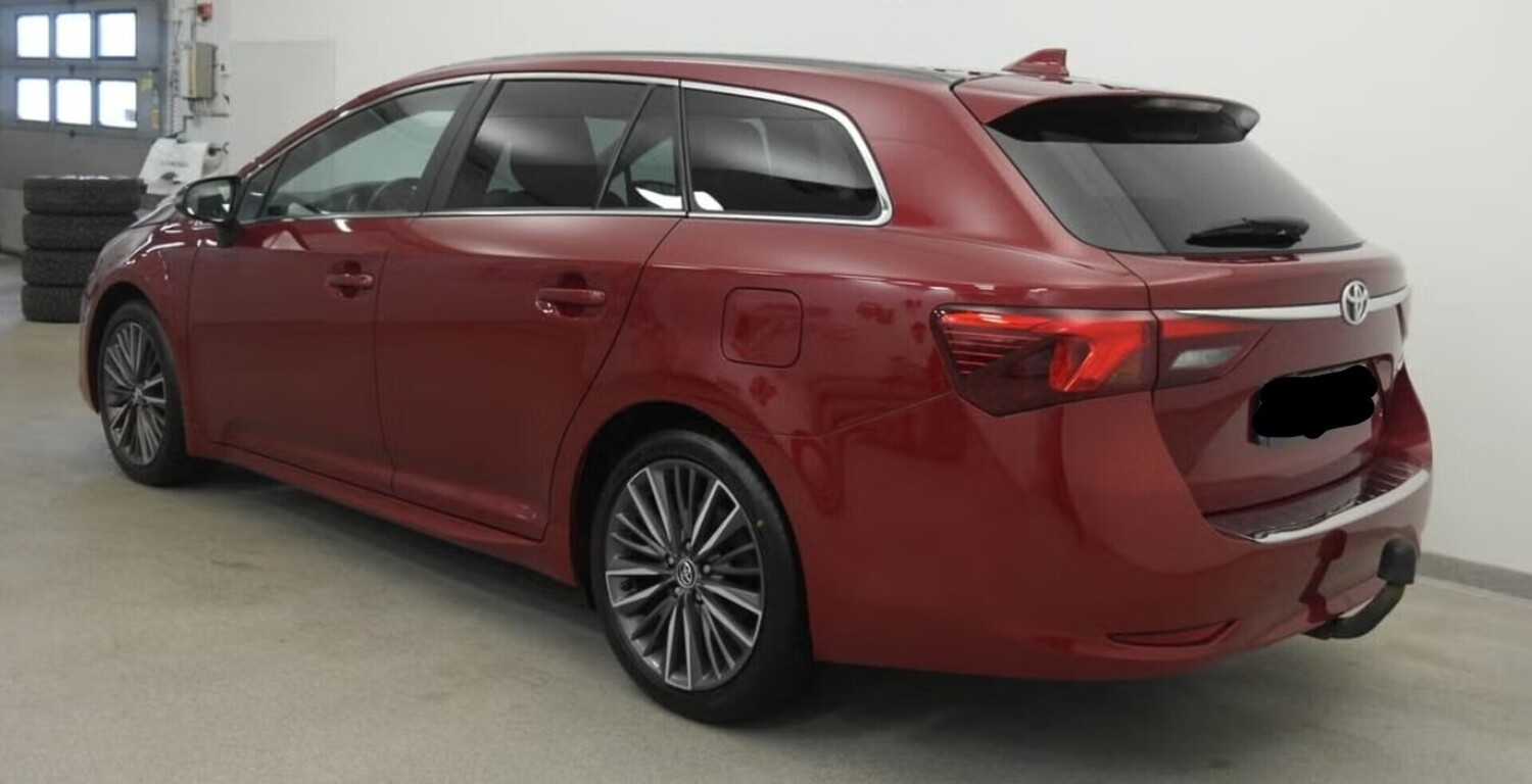 Toyota Avensis vaihtoauto