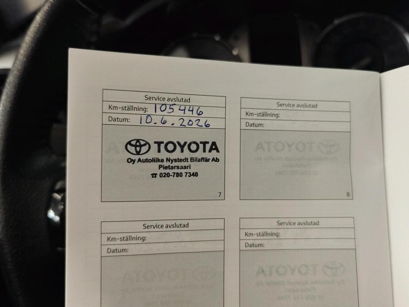 Toyota Hilux vaihtoauto