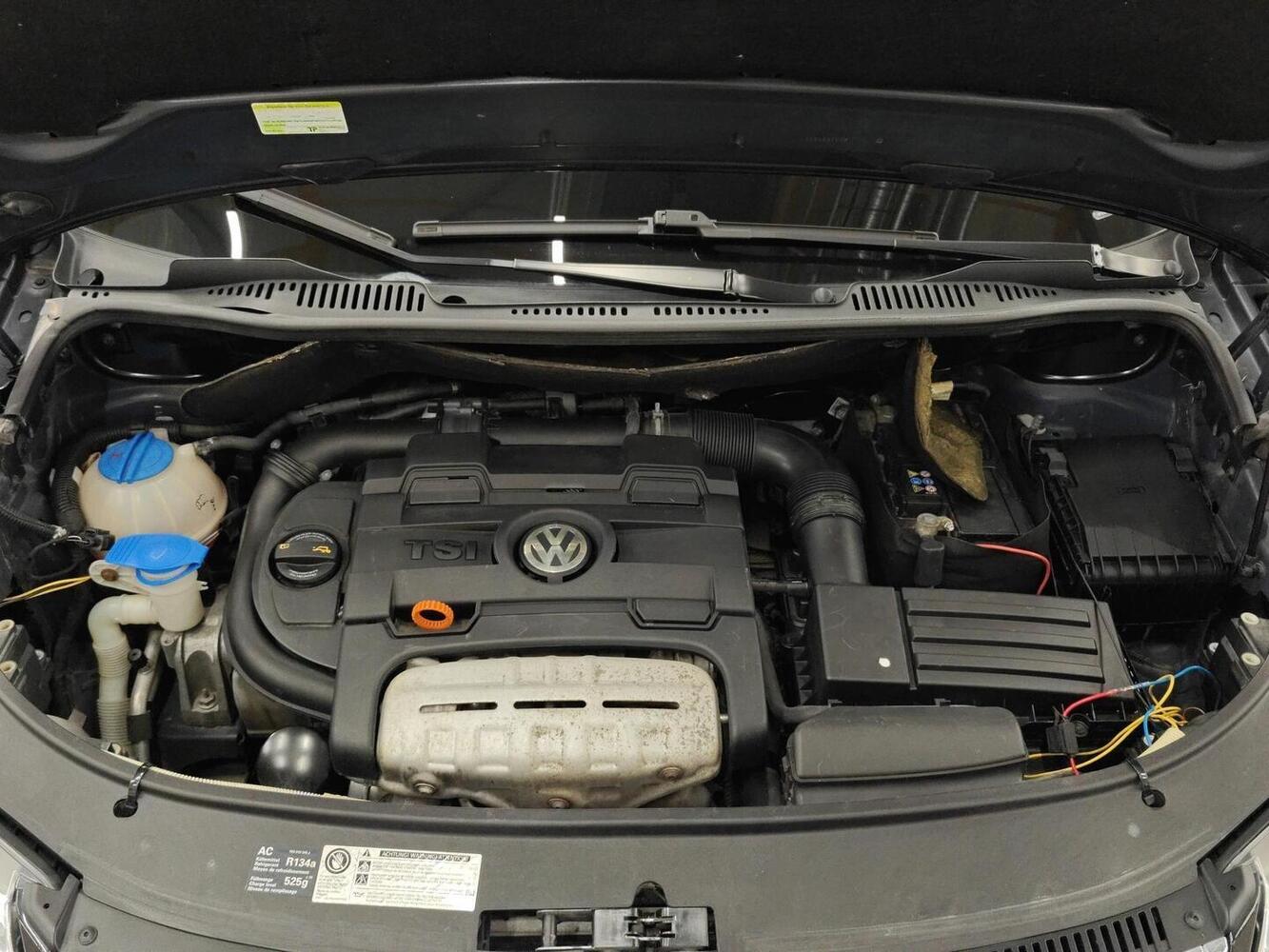 Volkswagen Touran vaihtoauto